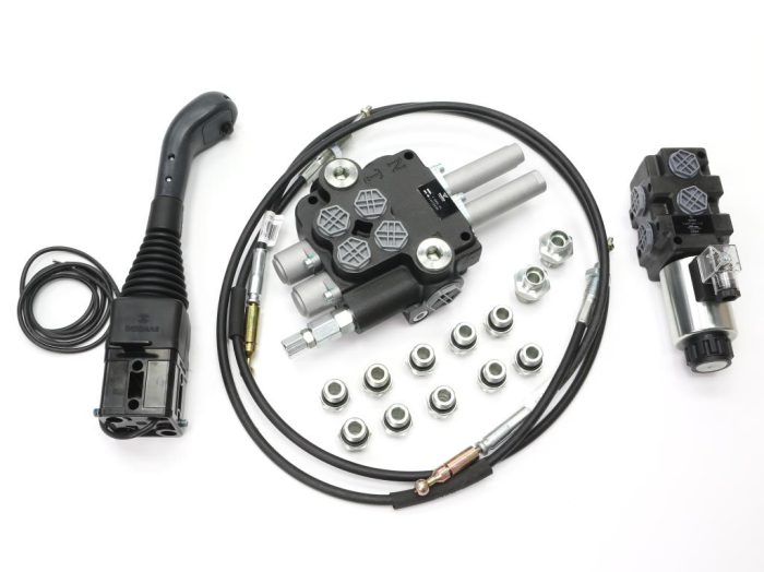 Set za TUR utovarivač - 80L Razdjelnik 2-dijelni + Solenoidni ventil + Joystick s gumbom + Pričvršćivači + Sajle za kuglu 1500mm VOIMA