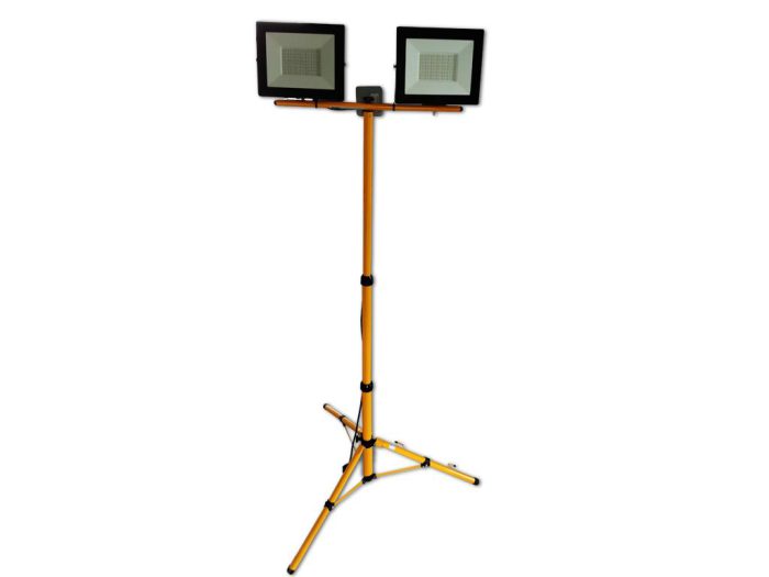 Set tronošca 2x Reflektor 50w + električna kutija + kabel za napajanje